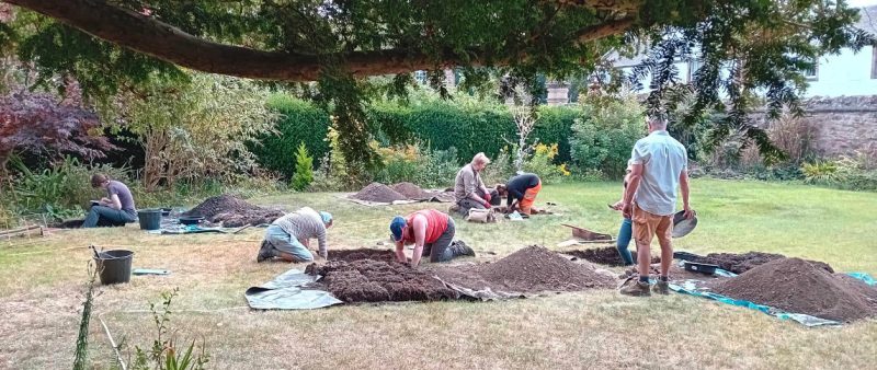 archaeologists in the Rectory garden